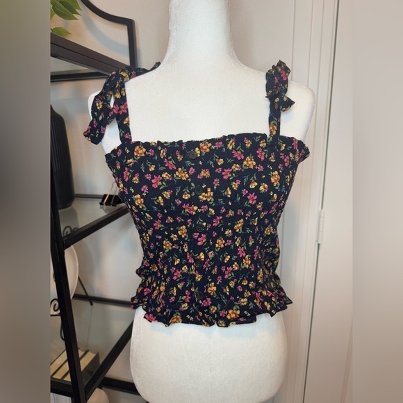 NWT LOST + WANDER PARTY TIL' DAWN SMOCKED FLORAL PRINT TIE STRAP CROP TOP SIZE M - Picture 3 of 10